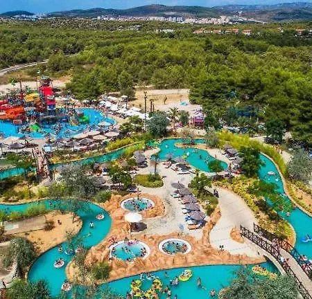 וילה Family Dream House *