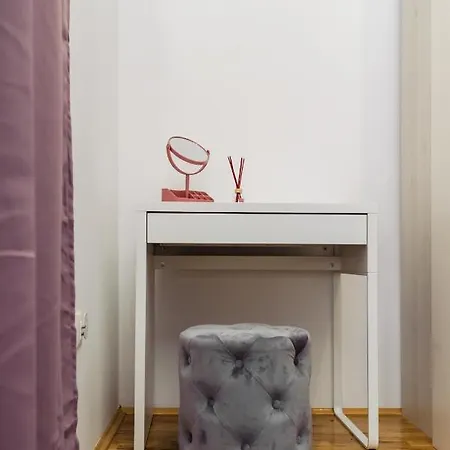 Family Dream House Ruzic