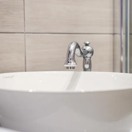 Family Dream House * Ruzic