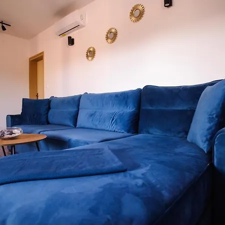 Family Dream House Ruzic