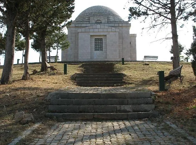 Villa Family Dream House